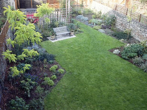 Hướng dẫn lên kế hoạch và thiết kế bãi cỏ trong sân vườn