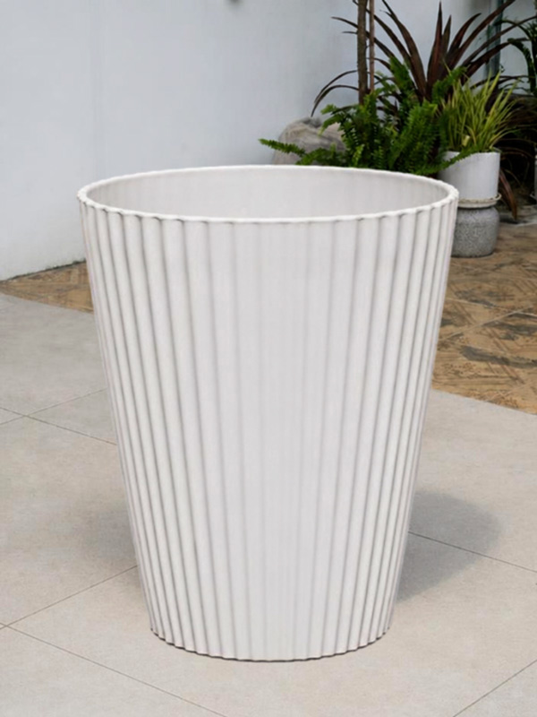Chậu Nhựa Gân Sọc Trắng 40
