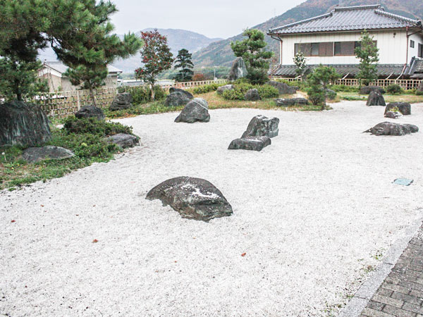 6 Lưu Ý Khi Vận Dụng Kiến Trúc Tối Giản Nhật Bản Vào Sân Vườn