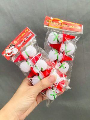 Người Tuyết Treo Cây