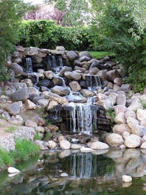 Đá cuội trong trang trí sân vườn