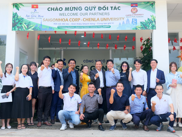 SÀI GÒN HOA VÀ RCRC VOCATIONAL TRAINING CENTER KÝ KẾT MOU – MỞ RA HÀNH TRÌNH KẾT NỐI VÀ CÙNG PHÁT TRIỂN
