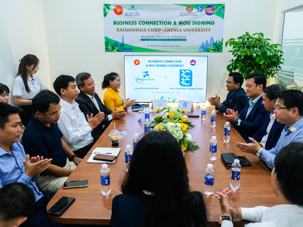SÀI GÒN HOA VÀ RCRC VOCATIONAL TRAINING CENTER KÝ KẾT MOU – MỞ RA HÀNH TRÌNH KẾT NỐI VÀ CÙNG PHÁT TRIỂN